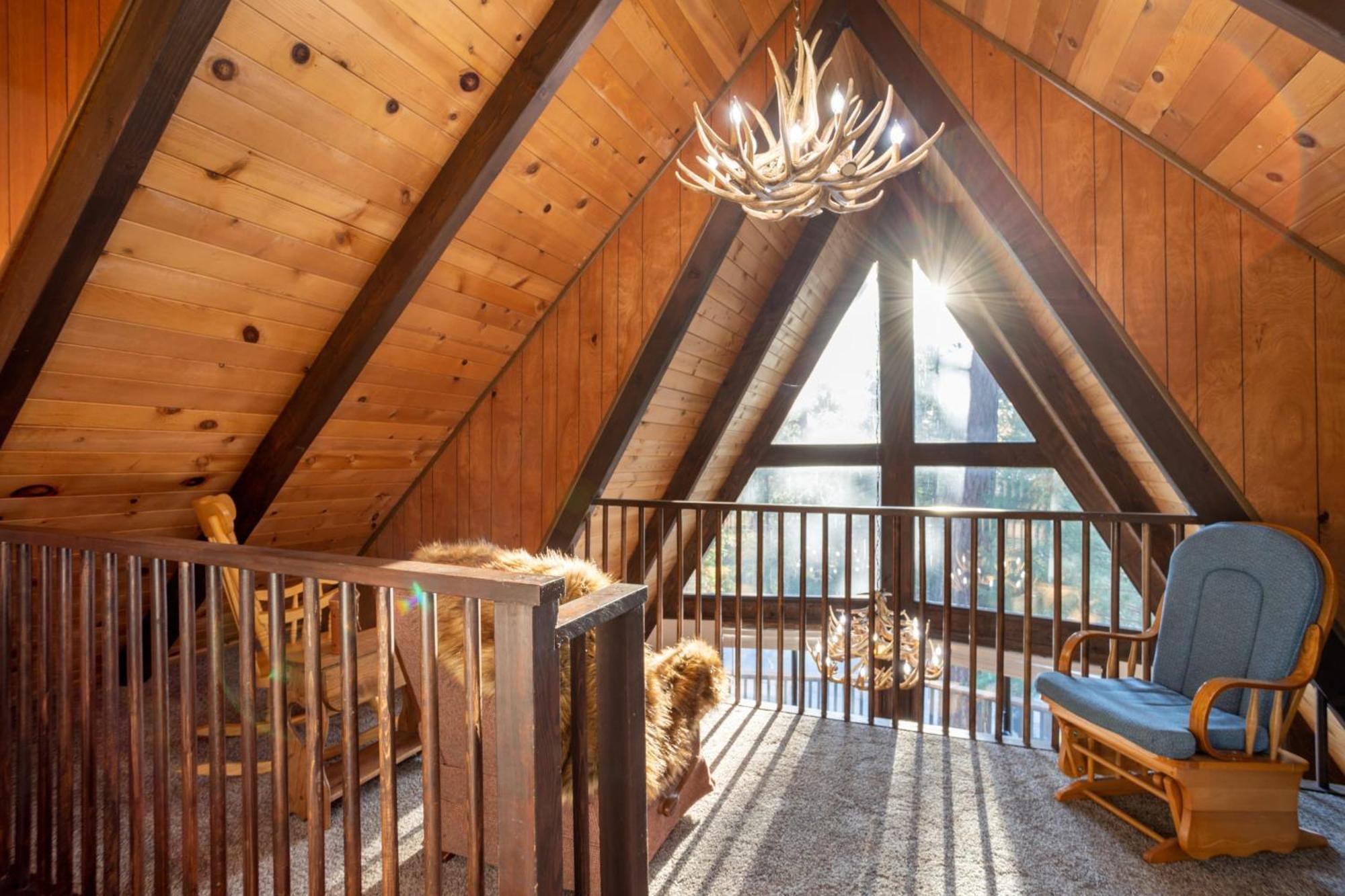 Bear's Lair By Avantstay 3mins From Bear Mountain Hébergement de vacances