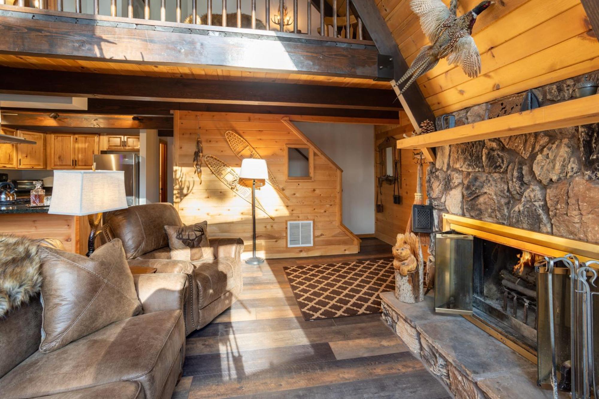 Bear's Lair By Avantstay 3mins From Bear Mountain Hébergement de vacances